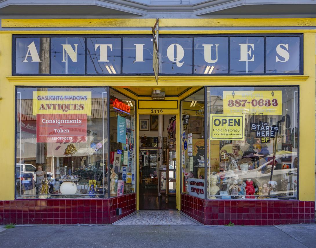 Gaslight & Shadows Antiques